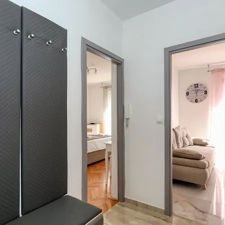 Sanja Appartamento *